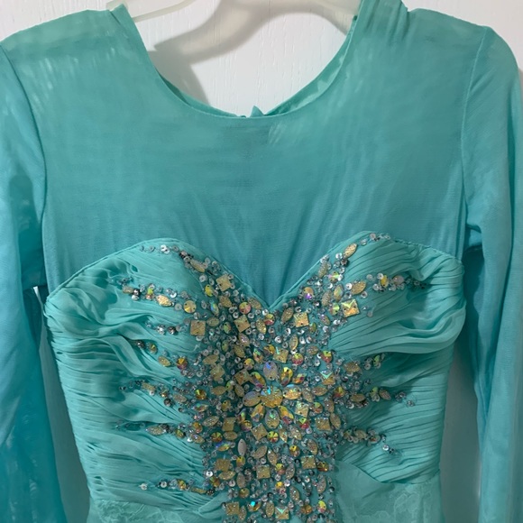 Aqua blue prom dress - Picture 2 of 7